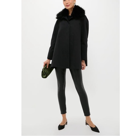 TUCKERNUCK Fur Collar Cecile Swing Cape - Picture 2 of 12
